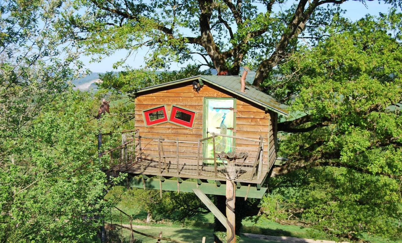 Village.insolite Montagny-sur-Grosne Esterno foto